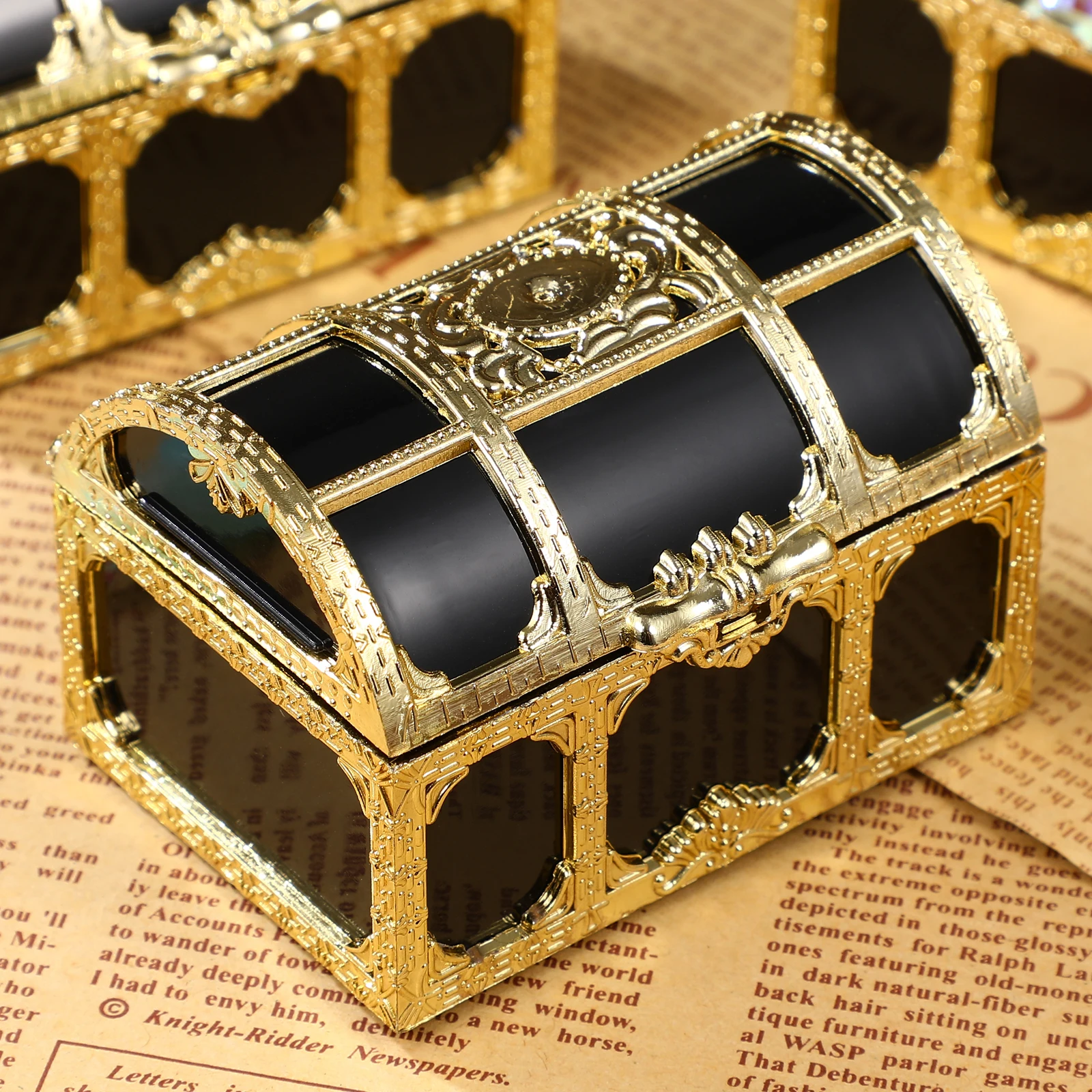 

12 Pcs Mini Treasure Chest Party Favors Plastic Pirate Sugar Box Candy Boxes Vintage Child