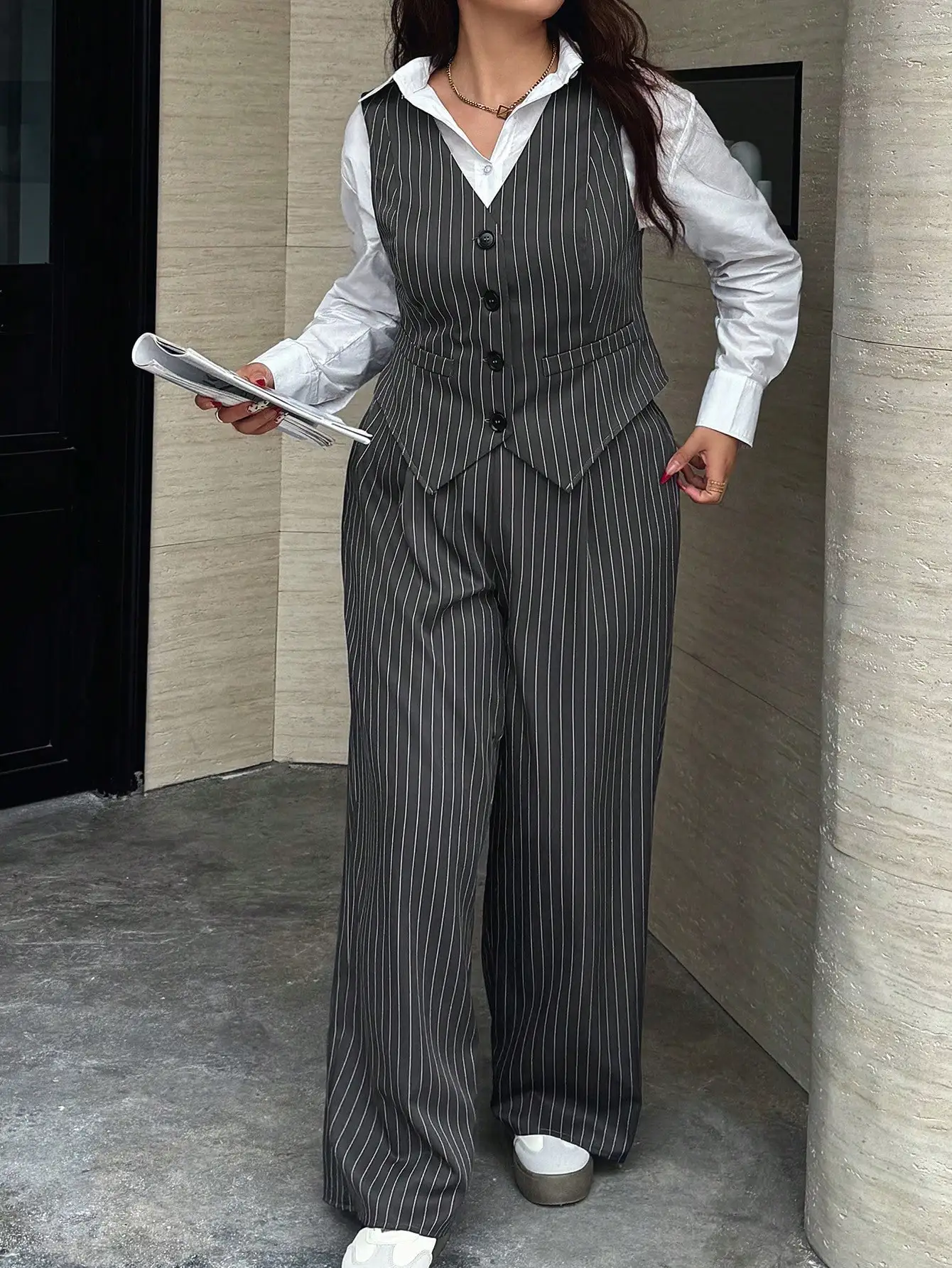 

Комплект из жилета в полоску и брюк с широкими штанинами для женщин больших размеров, повседневный офисный наряд на осень-зиму