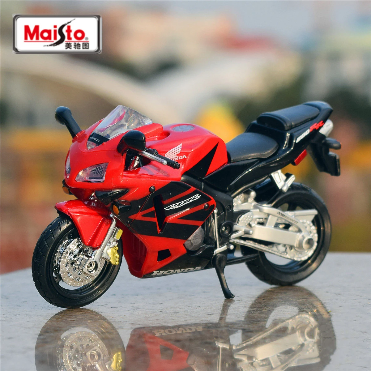 Maisto 1:18 HONDA CBR 600RR Alloy Racing Motorcycle Model Simulation Diecast Metal Motorcycle Model Collection Children Toy Gift