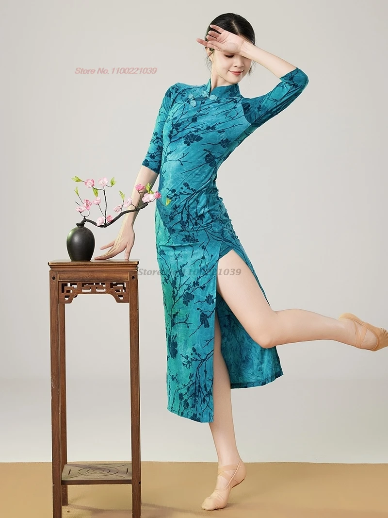 2025, chinesisches Vintage-Volkstanzkostüm, traditionelles Qipao-Kleid mit Blumendruck, Cheongsam, Vintage-Kleid, Training, Bühnenauftritt