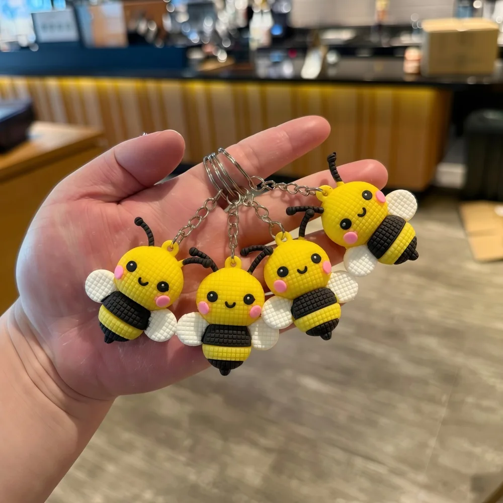 Premium PVC Bee Keychain Cartoon Pendant Backpack Ornament Unique Promotional Gift For Business Meeting Event Graduation
