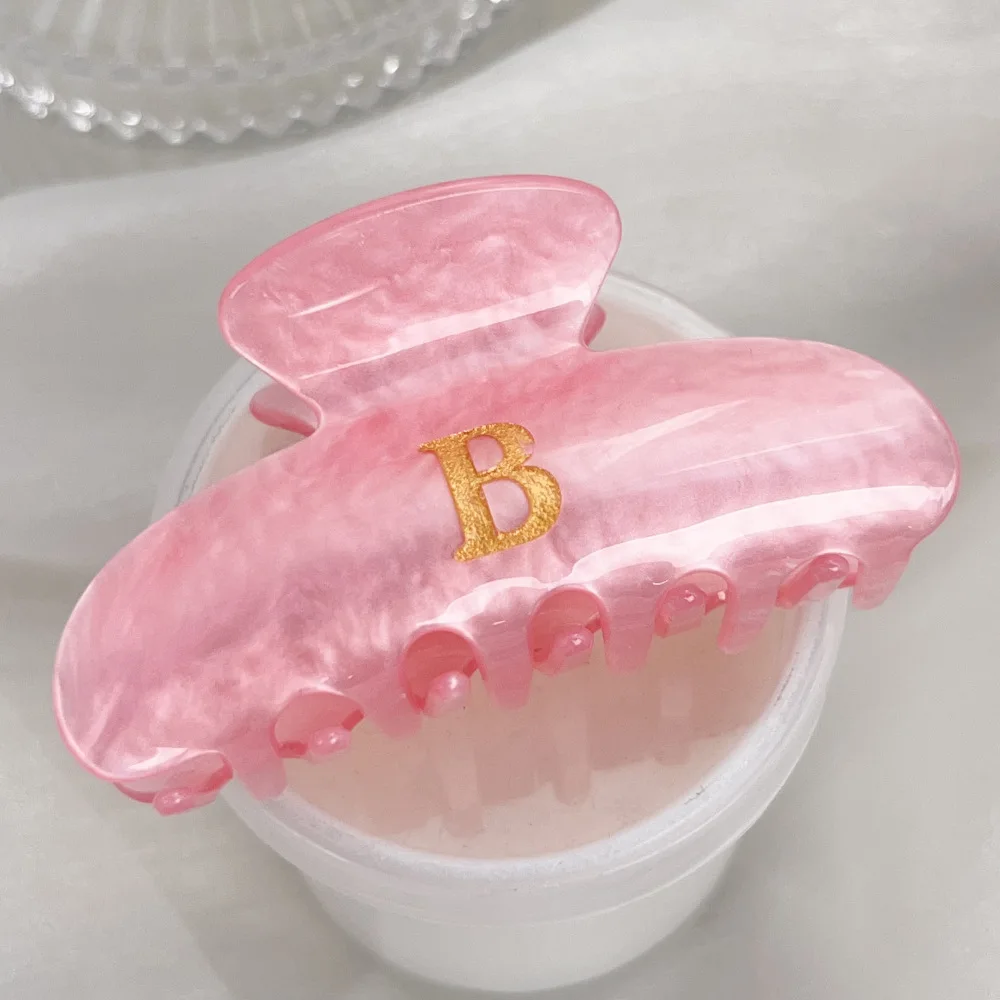 8.5CM Creative Design Gold Color Letter Pink Hair Clip Simple Acrylic Shark Clip Hair Accessories Temperament Girls Hair Claw view 5