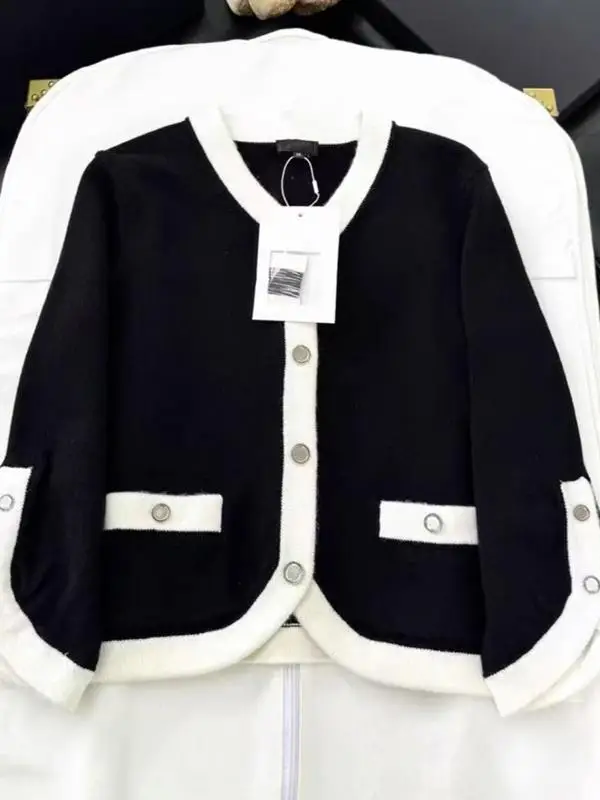 

Вязаный шерстяной свитер Color Blo с длинными рукавами и круглым вырезом, тонкий, для повседневной носки, модель 5566