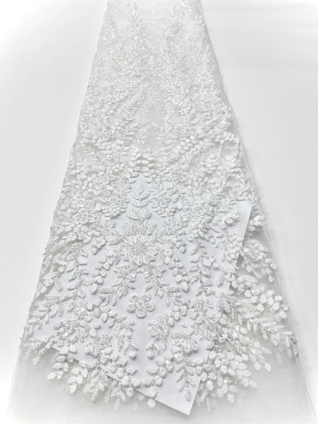 

Африканская белая 3D кружевная ткань с блестками для жениха, высокое качество, французская нигерийская ткань для свадебного платья с бисером, 2024, горячая распродажа для невест