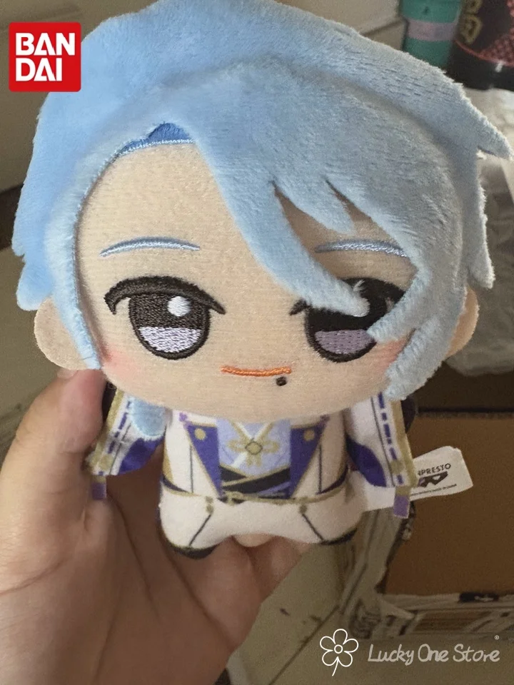 Bandai BANPRESTO Genshin Impact Xiaogu Numi 3a Edição Pingente de Pelúcia Elástica Brinquedo Colecionável de Pelúcia Macia para Fãs