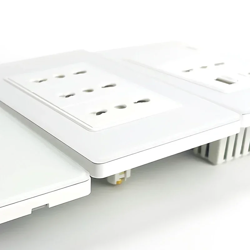 Tempered Glass 118x75mm Smart Wall Outlet - USB-C PD 3.0 Fast Charging & Italy/Chile Schuko Socket Combo​ Switch