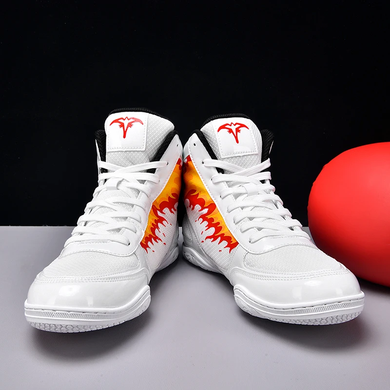 Men's and women's professional wrestling shoes low cut Sanda training shoes breathable and anti slip boxing sports shoes for men