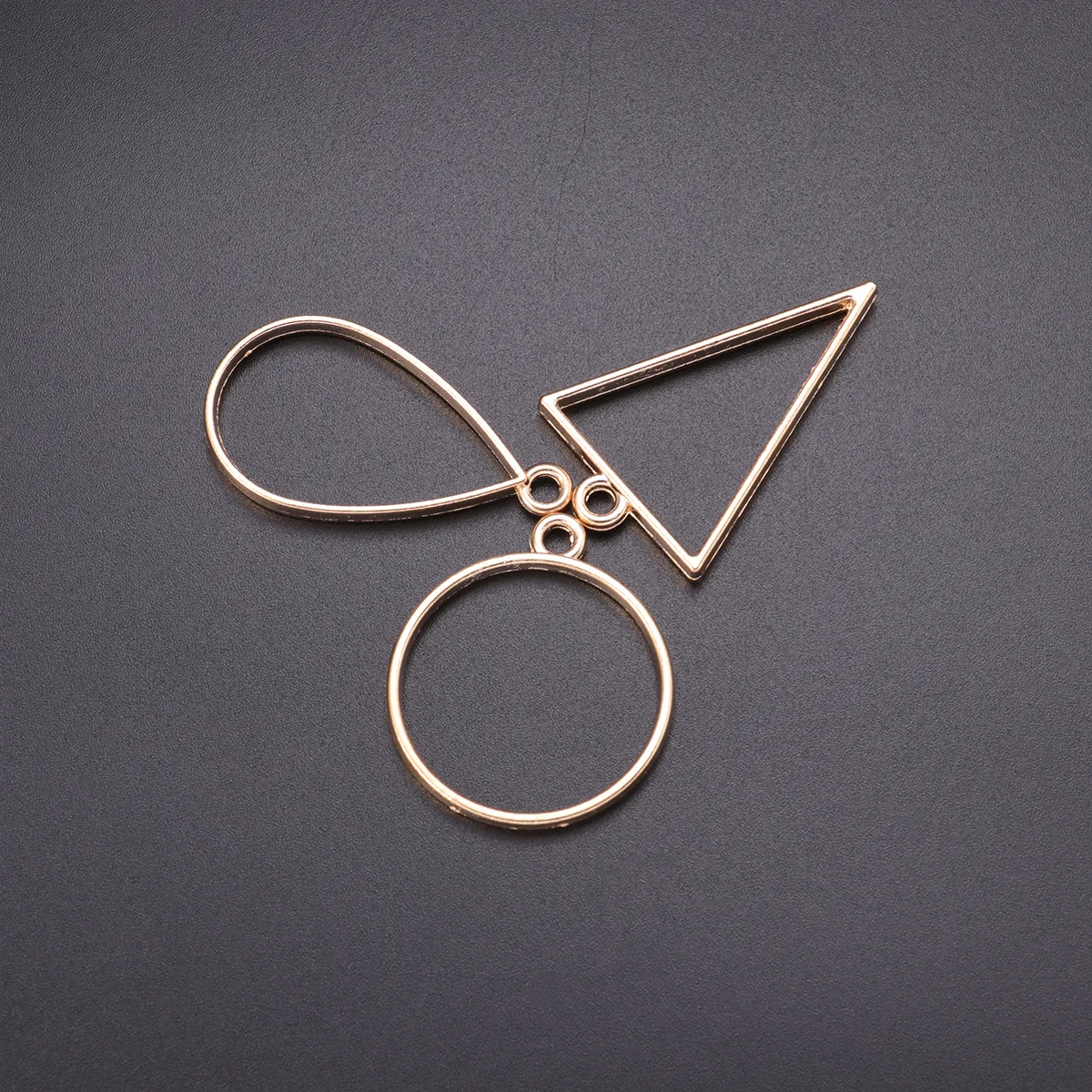 

30 шт., креативный набор подвесок, аксессуары для изготовления ювелирных изделий, подвески «сделай сам», для косплея, костюм, ремесленные проекты, стиль золотого тона