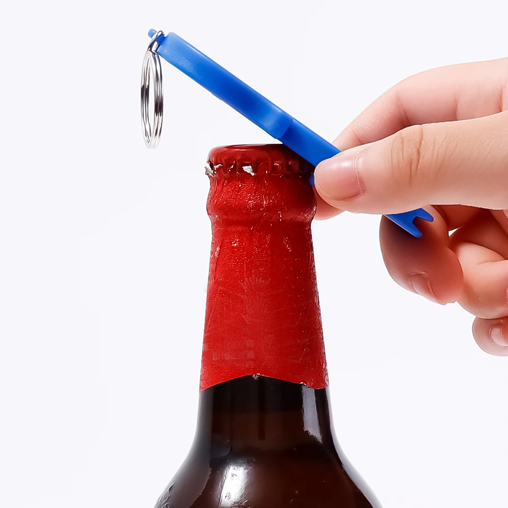 Apriscatole per birra multifunzione 3 in 1 portachiavi in plastica apribottiglie per bevande a parete utensili per accessori da cucina per la casa