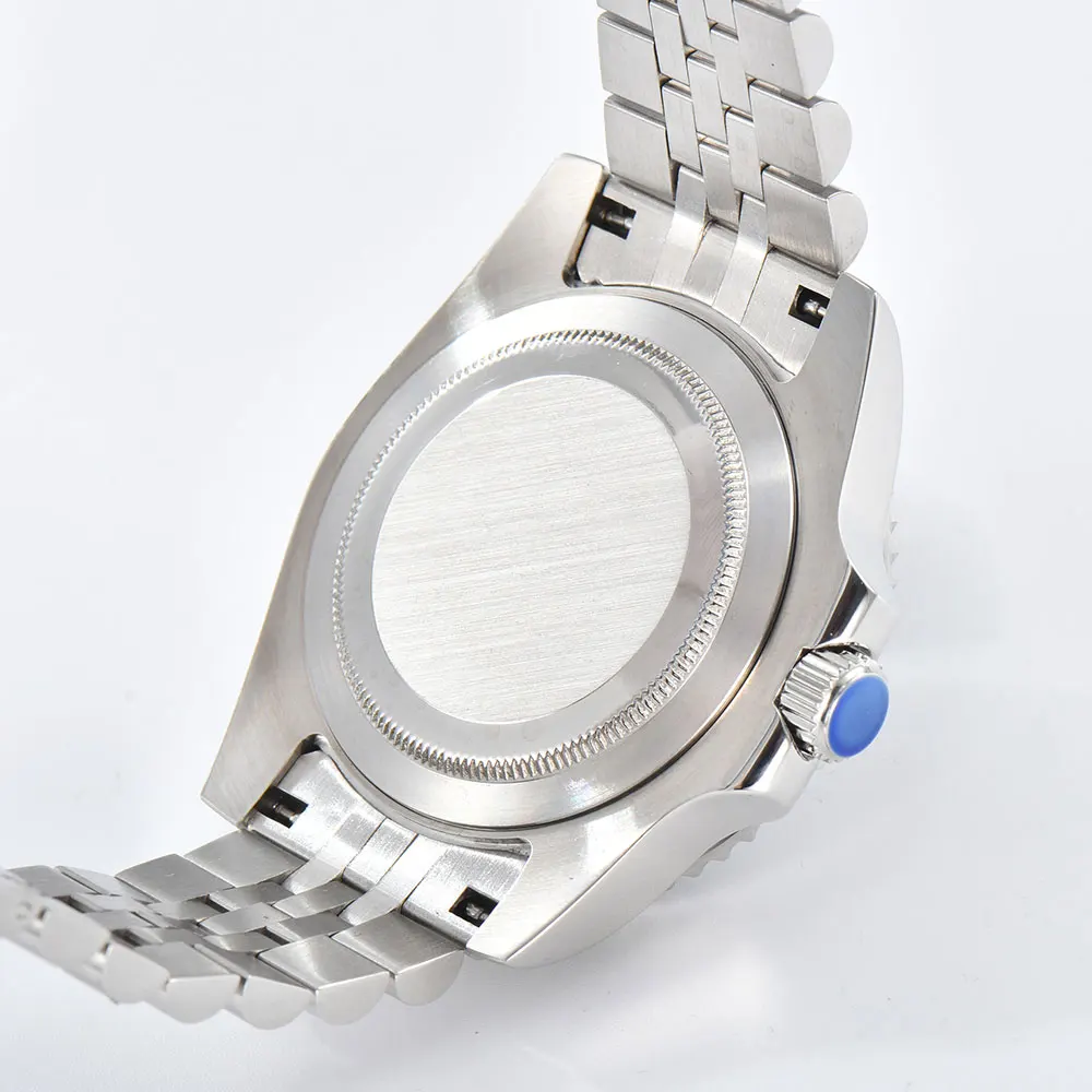 นาฬิกาผู้ชาย 40 มม. NH34 การเคลื่อนไหว GMT อัตโนมัติกระจกแซฟไฟร์โลโก้ที่กำหนดเองนาฬิกาธุรกิจผู้ชาย