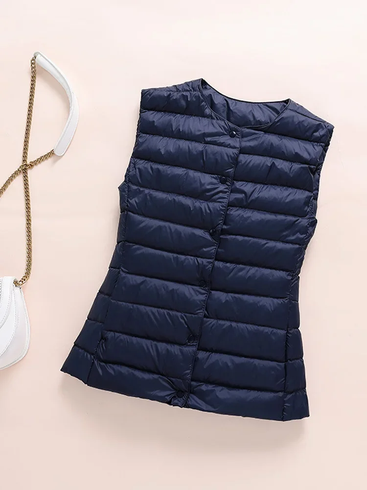 Gilet in piumino ultraleggero da donna 2025 Nuovo autunno inverno femminile Gilet in piumino d'anatra imbottito con piume calde senza maniche