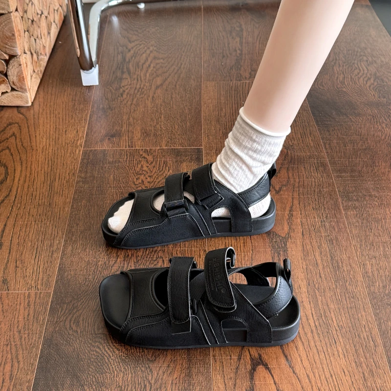 2025 جديد الشقق ساحة تو النساء الصنادل منصة عادية جديد الصيف الأحذية الرومانية شباشب على الموضة المفتوحة تو أحذية مشي امرأة