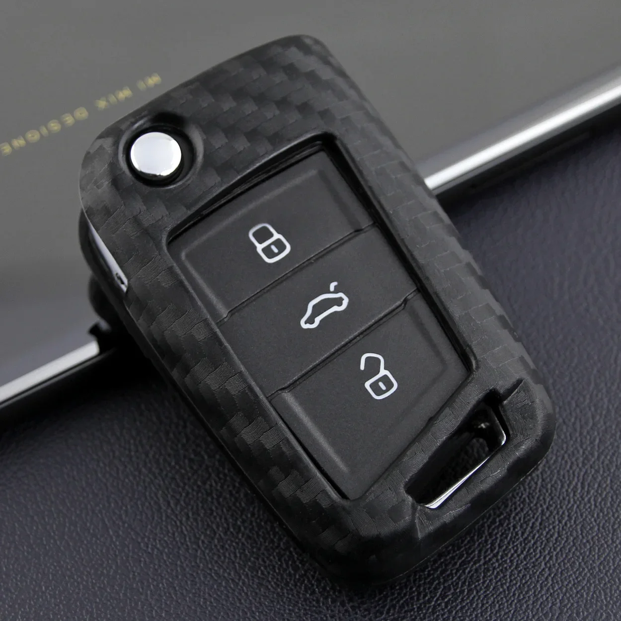 Flip Car Key Fob Case Cover Chain For Skoda Octavia Kodiaq Karoq Superb VW Golf 7 Tiguan Polo SEAT Ateca Leon Carbon Fiber