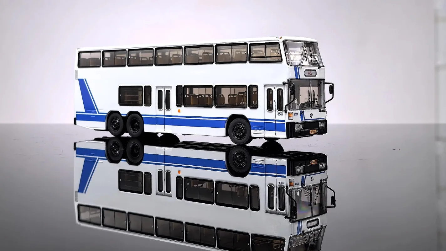 Diecast 1/64 Skala Jinling Legierung Modell Autos JinlingDouble Decker Bus Spezielle Route5 Spielen Fahrzeuge Spielzeug für Jungen Geschenk Original Box