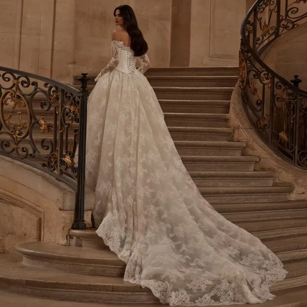 تخصيص قبالة الكتف فساتين الزفاف الحبيب طويلة الأكمام الدانتيل يزين ألف خط الأميرة العروس ثوب الزفاف ثوب الزفاف
