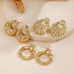 HECHENG, Small And Elegant Style Golden Geometric Sheep Horn Women's Earrings Inlaid With Cubic Zirconia Party Earrings