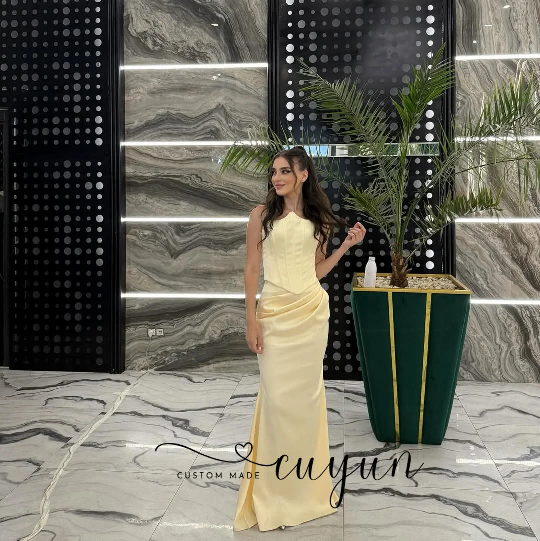 CUYUN Eleganckie Sukienki Wieczorowe na Zamówienie Jasnożółta Satyna Jedwabna Suknia na Przyjęcie Bez Ramiączek Długa Syrena Długa Suknia Balowa