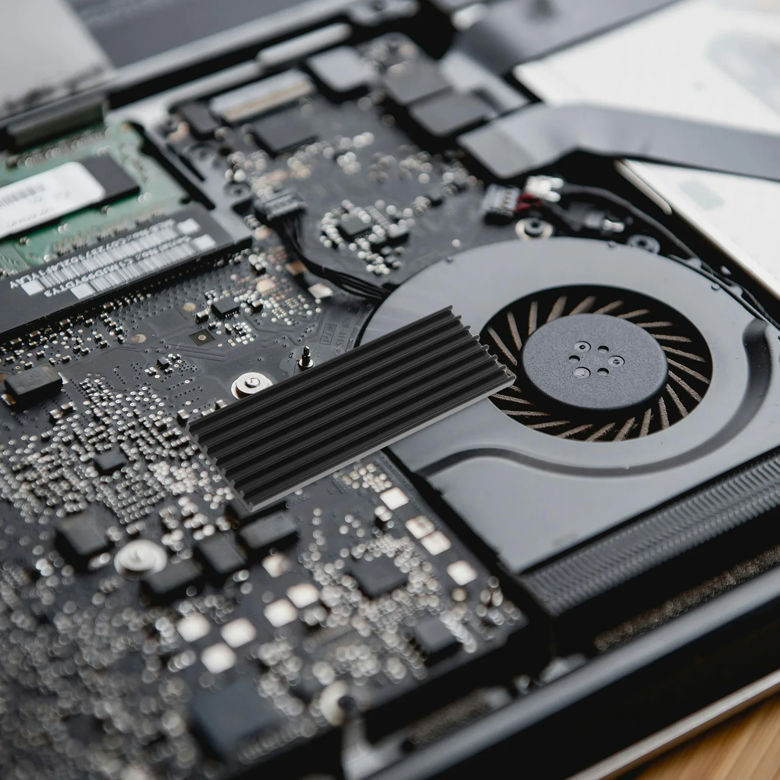 

1Set M2 SSD Heat Sink with Black Rubber Strips Aluminum Alloy Passive Cooler High Efficiency Silent Operation Durable Reliable