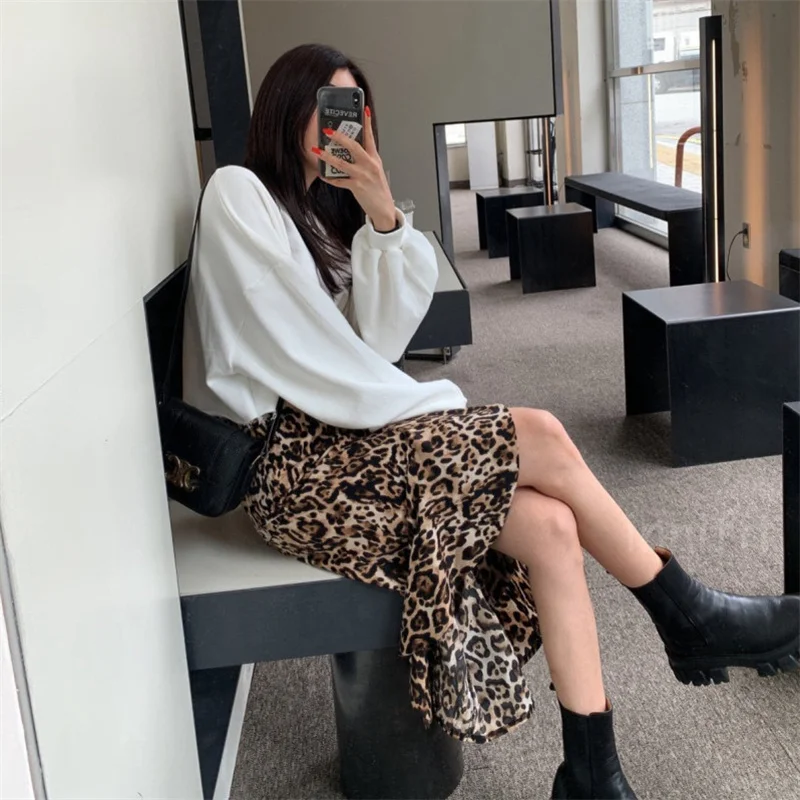 

Women's Skirt 2023 New Summer Retro Leopard Print Skirts Fashion Y2k Irregular Ruffle Design Sexy Split Korean Fashion Clothing