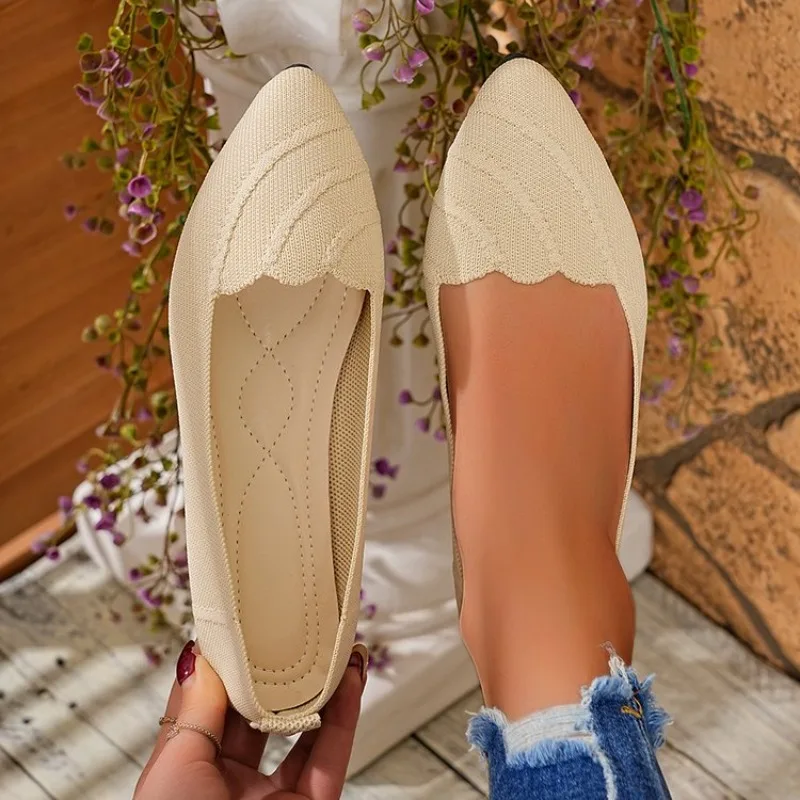 Damen Casual Flache Gestrickte Lochmuster-Arbeitsschuhe Einfarbig Spitze Zehe Atmungsaktive Slip-On Schuhe Bequeme Sommerschuhe