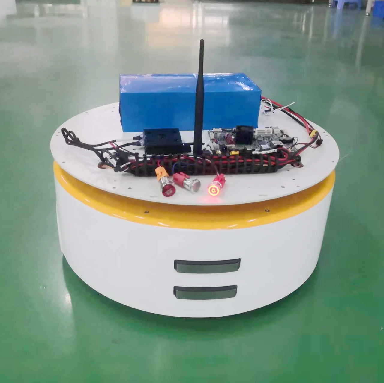 CE/FCC Certified mobile base robot 80kg Payload for Indoor Navigation robot car chassis
