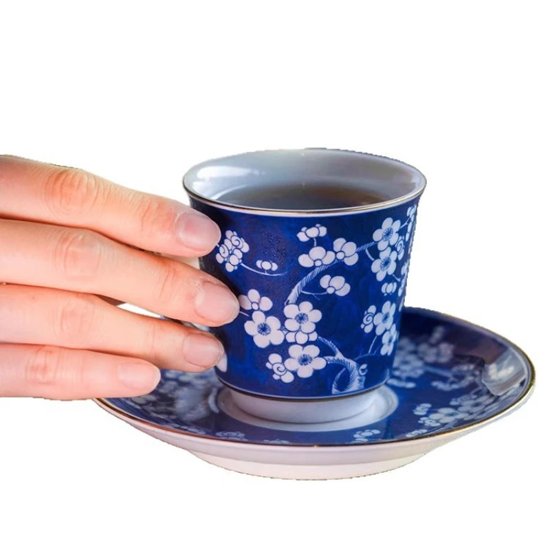 Coffee cups and saucers, purely handmade covered bowls, ceramic cups, high-end tea and coffee cups