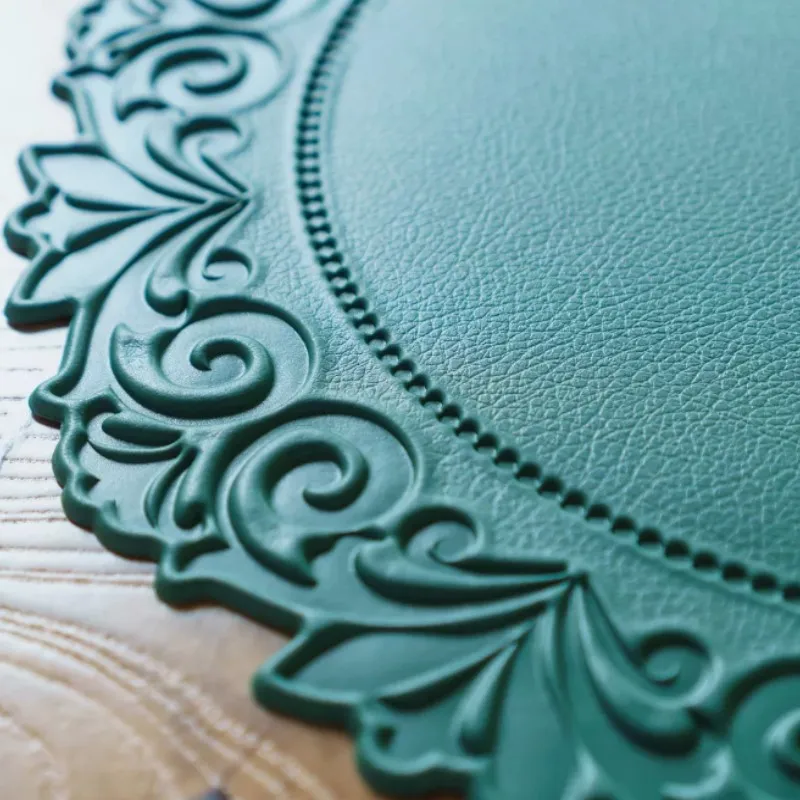 1/4/6PCS Green Christmas Placemats Shaped Faux Leather Table Mats Pad Kitchen Accessories Outdoor Indoor Round Place Mat Nordic