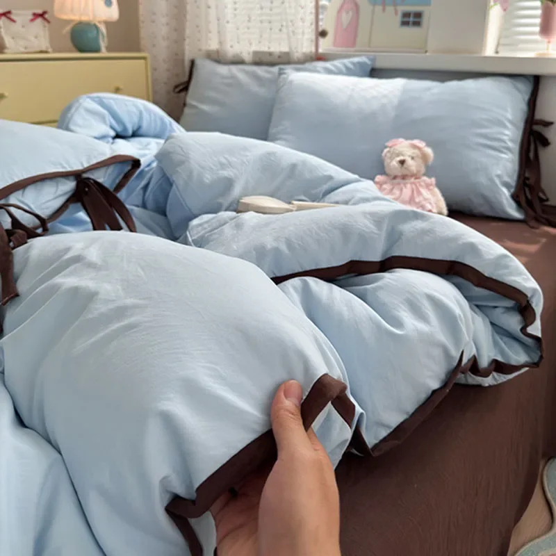 Ins Simple Style Contrast Bedding Sets Double-Color Printing Strap Decoration Bedclothes Single Queen Size Textile Supplies