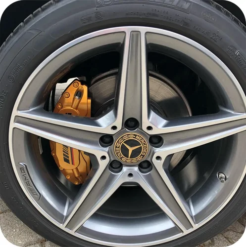 Imagen 2 del producto Cubiertas de pinza de freno para Mercedes-Benz Clase C, CLA, GLA, GLE Logotipo personalizado de aleación de aluminio (4 piezas)