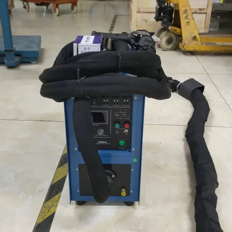 Portable Handheld Induction Heating Machine With Soft Cable 16Kw Power CE Certified Digital High Accuracy Water Cooling System