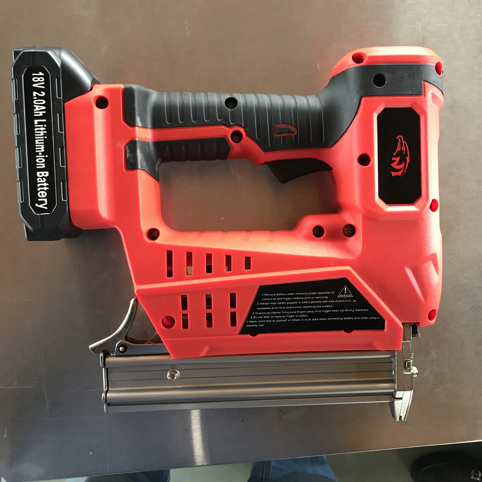 Ein-Klick-Bedienung, Einzelschuss, automatisches Nageln, kein Luftkompressor erforderlich, kein Kabel, Nagelpistole mit Lithiumbatterie 422J