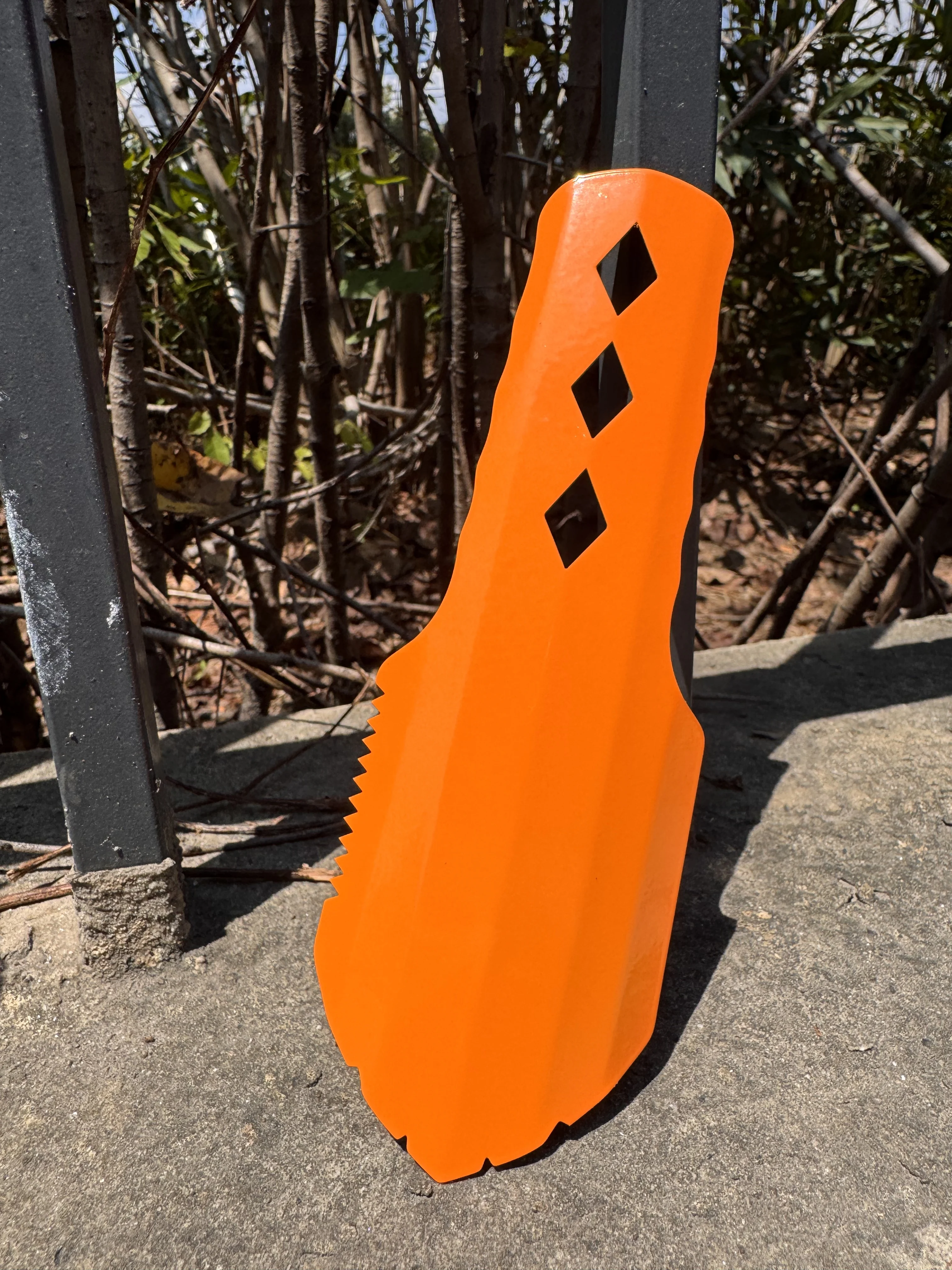 معاول التخييم في الهواء الطلق المدمجة أنبوب مجرفة مجرفة خفيفة الظهر أداة متعددة للبقاء على قيد الحياة