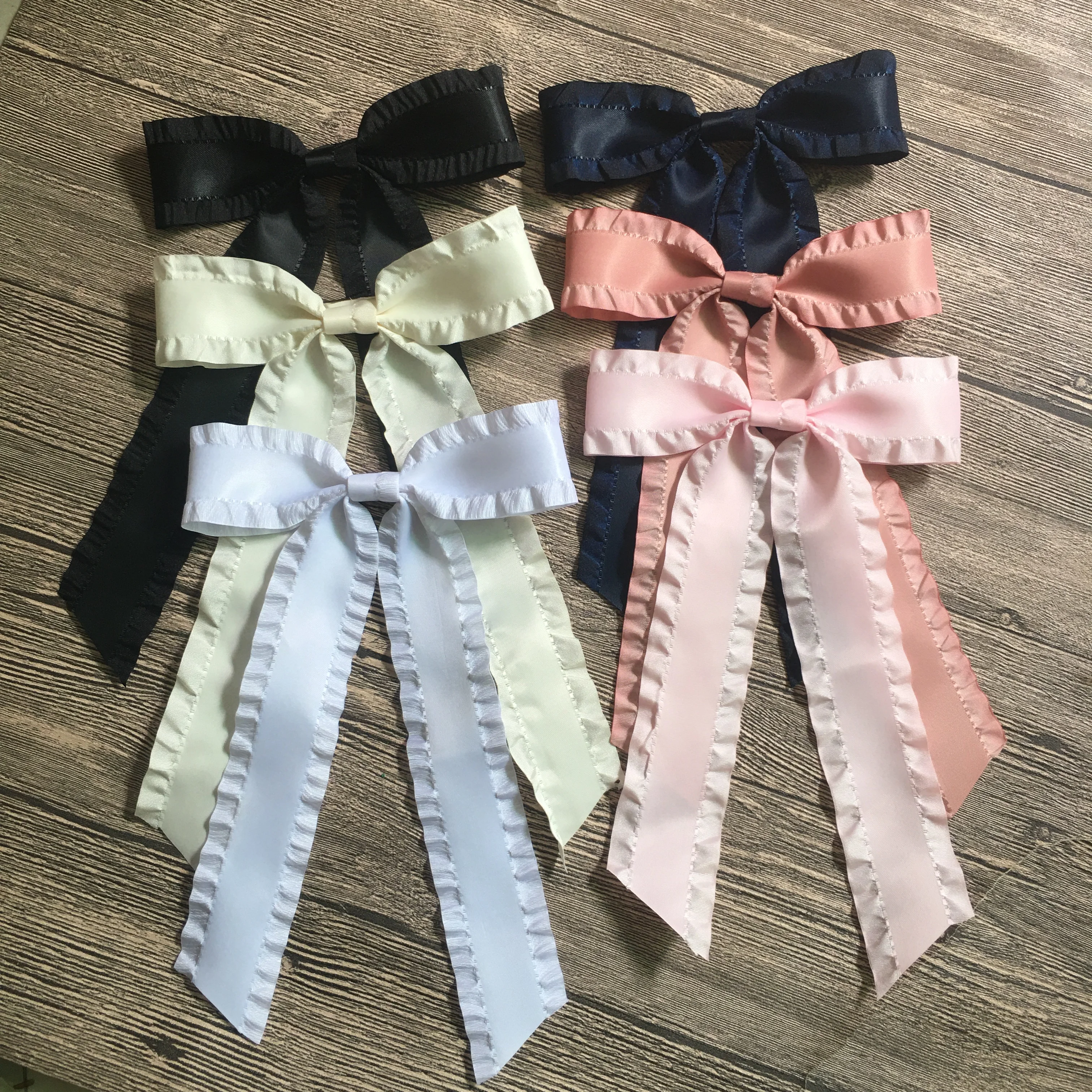 

2024 Frills Ribbon Bow With Hair Clips Women Girls Long Tails Ribbon Bow Hair Pins Barrettes for Kids Wholesale