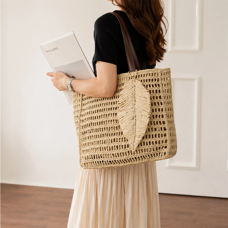 

Hand-woven Women's Handbag Bohemian Summer Leaf Tassels Straw Beach Tote Bag Travel Hollow Out Shopper Bags Shoulder Bags Bolsas