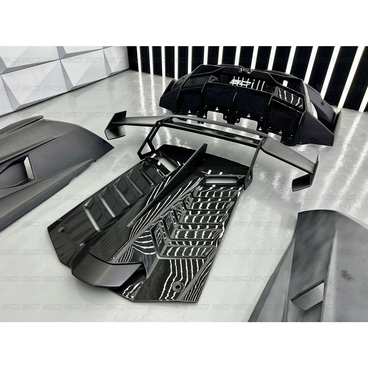 High Quality Sto Style Dry Carbon Fiber Bumper for Lambor-ghini Huracan LP580 610 EVO