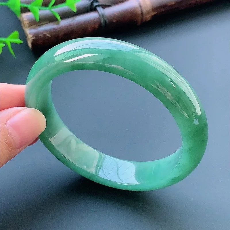 Full mung bean bracelet  a gift for elders  imperial green jadeite bangle