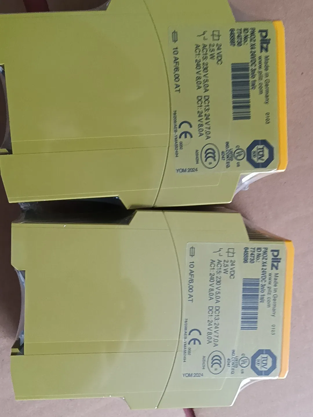 774730 Pilz Safety Relay X4 Unopened, Recommended
