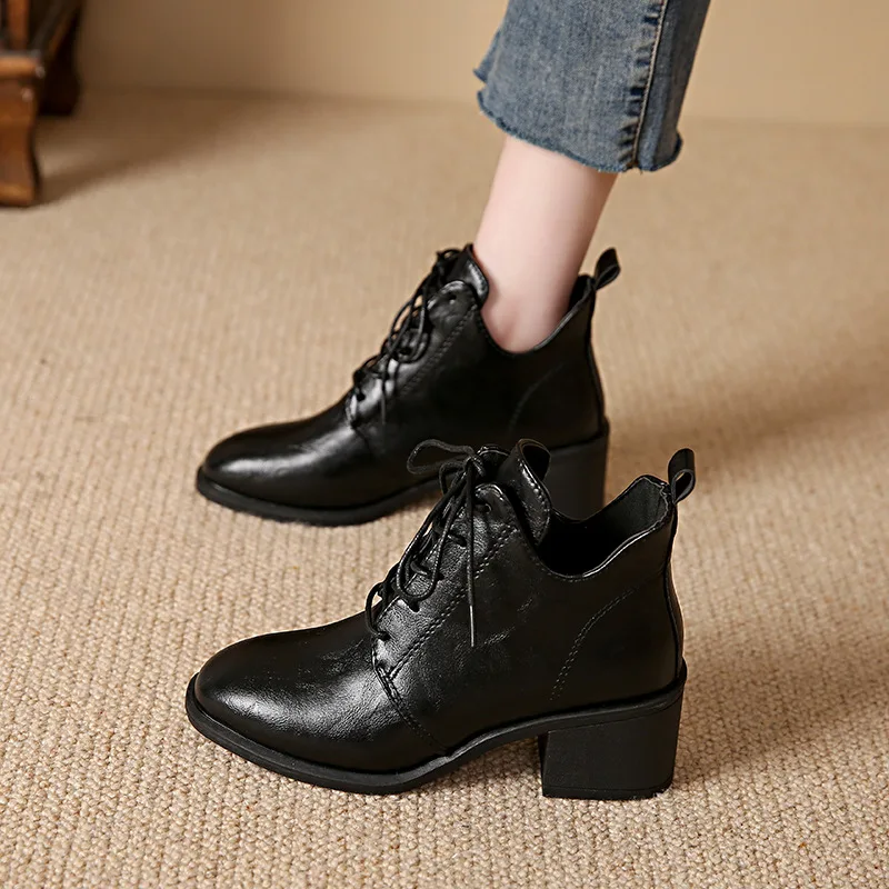 

Women's Shoes Luxury Chelsea Boot Women Leather Boot Chunky Shoe Platform Ankle Boots Thick Heel Brand Designer