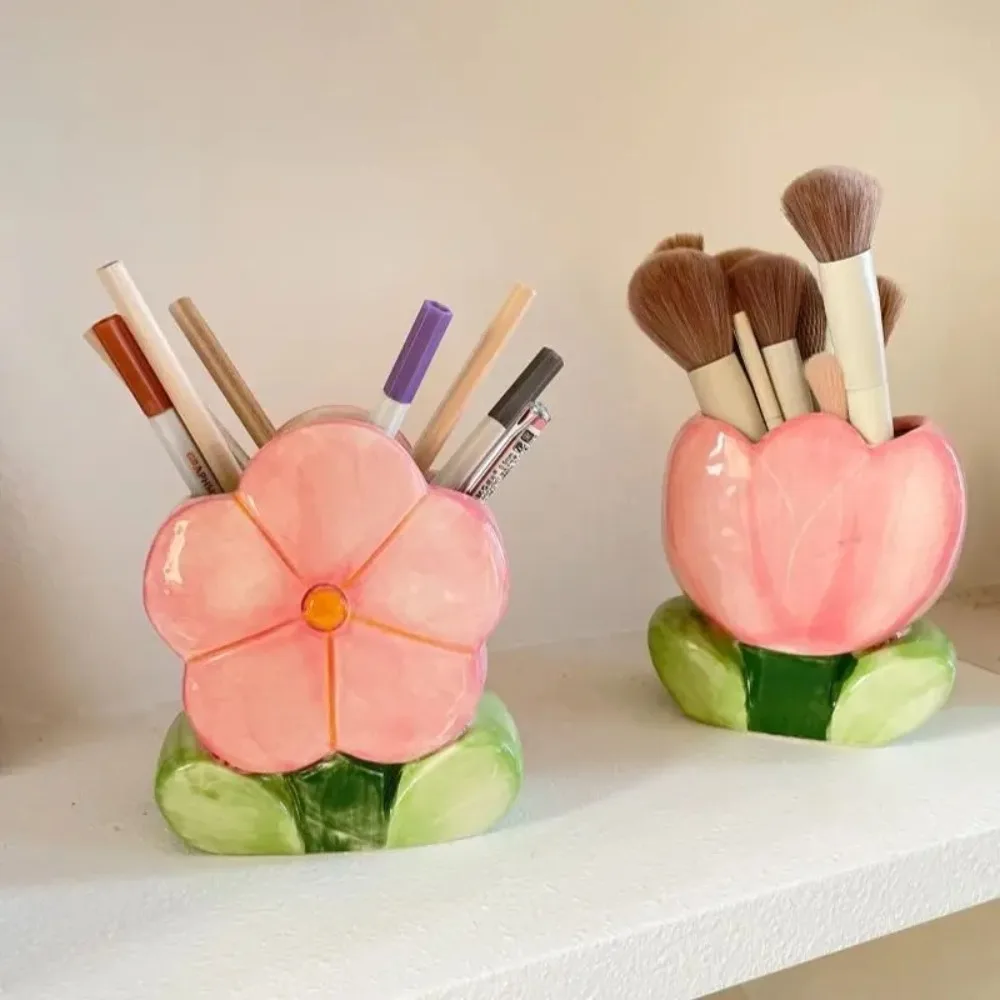 

Ceramic Flower Makeup Brush Storage Bucket Pen Container Tulip Flower Cute Flower Table Storage Cute Kawaii