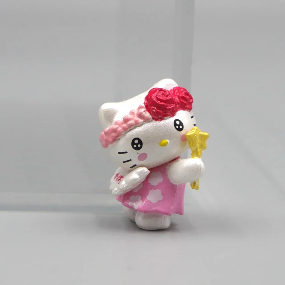 Sanrio Anime 3Cm Hello Kitty Angel Cat Figurka Lalka Kawaii Ciasto Pokój Dekoracyjna Dekoracja Świąteczna Zabawka Prezenty Dla Dziewczynek Dzieci