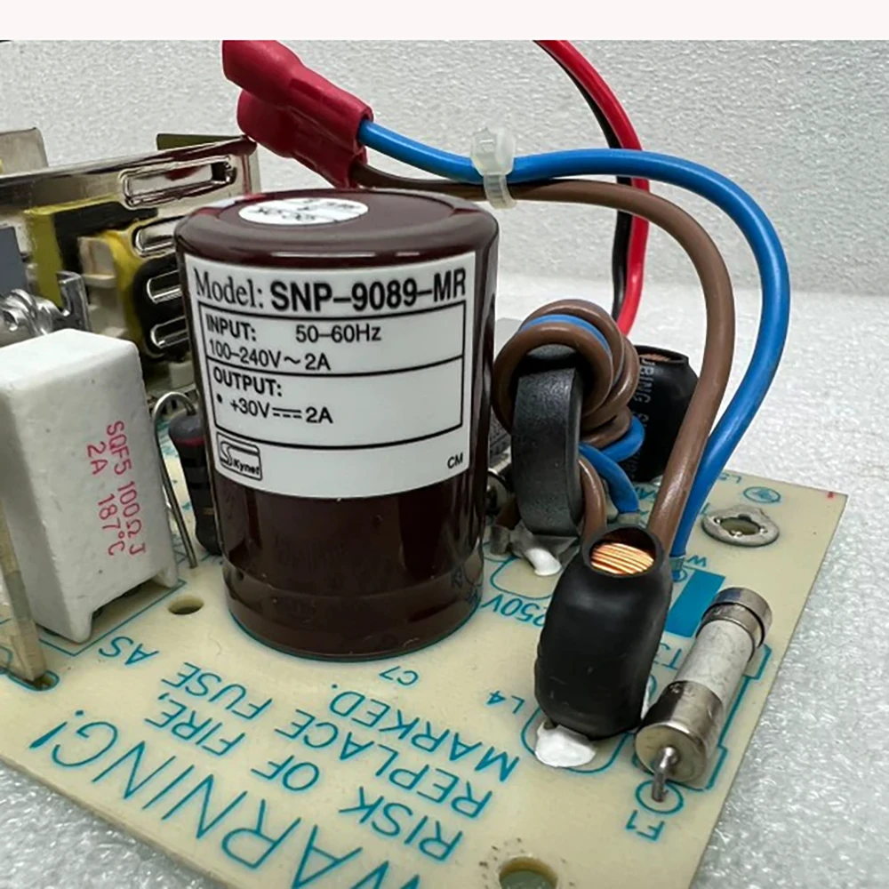 

SNP-9089-MR Промышленный медицинский источник питания +30В2А