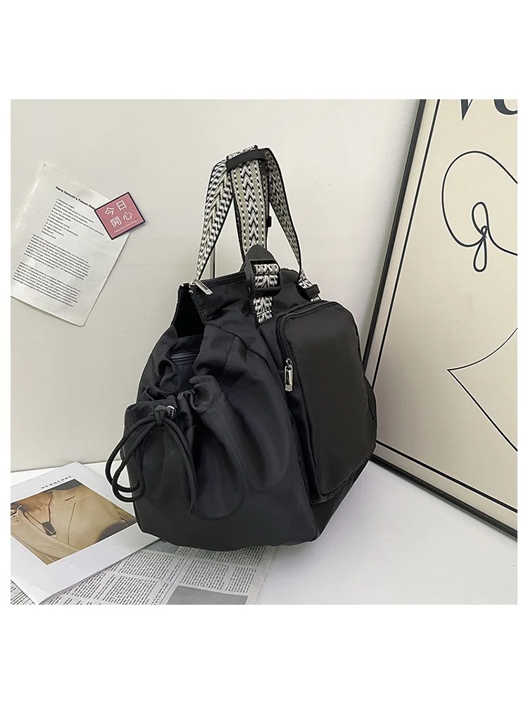 Nylon-Umhängetasche, einfarbig, modisch, vielseitig, tragbar, Mama-Tasche, große Kapazität, Reisetasche – Detail 20