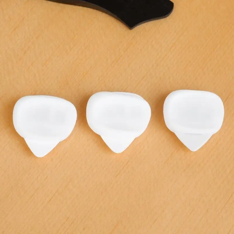 3pcs/set Guitar Pick Non Slip Grip Silicone Guitar Pick Grip Guitar Pick Cork Grips for Better Grip White/Red/Gray 