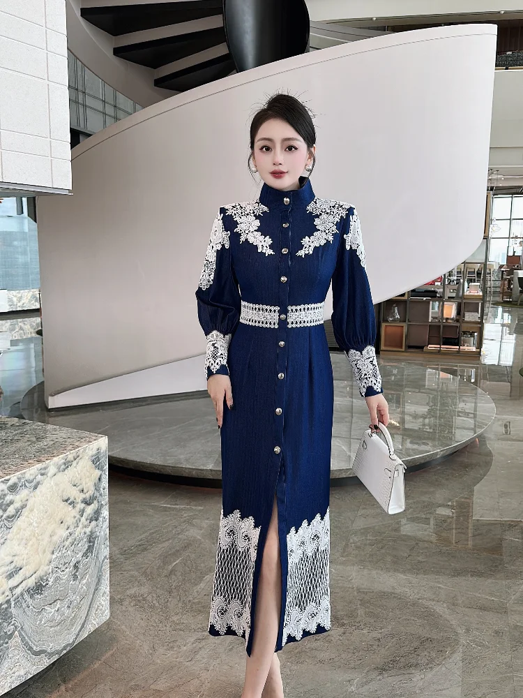 New Chinese style high-end embroidered lace dress for women in winter 2024with a retro and slim fit style long skirt for banquet