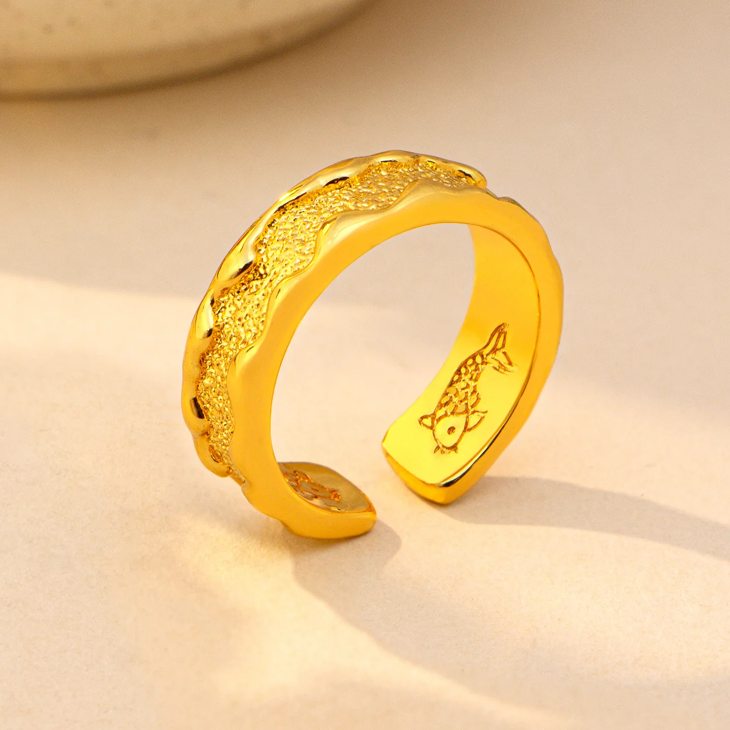

New Chinese style 24K real gold hammered lava ring for women 9999 high-end engraved Pisces opening adjustable index finger ring