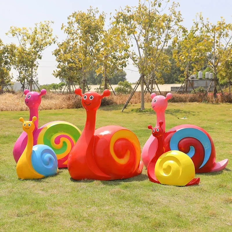 Cartoon snail ornament FRP abstract geometric insect sculpture outdoor garden landscape sales office lawn