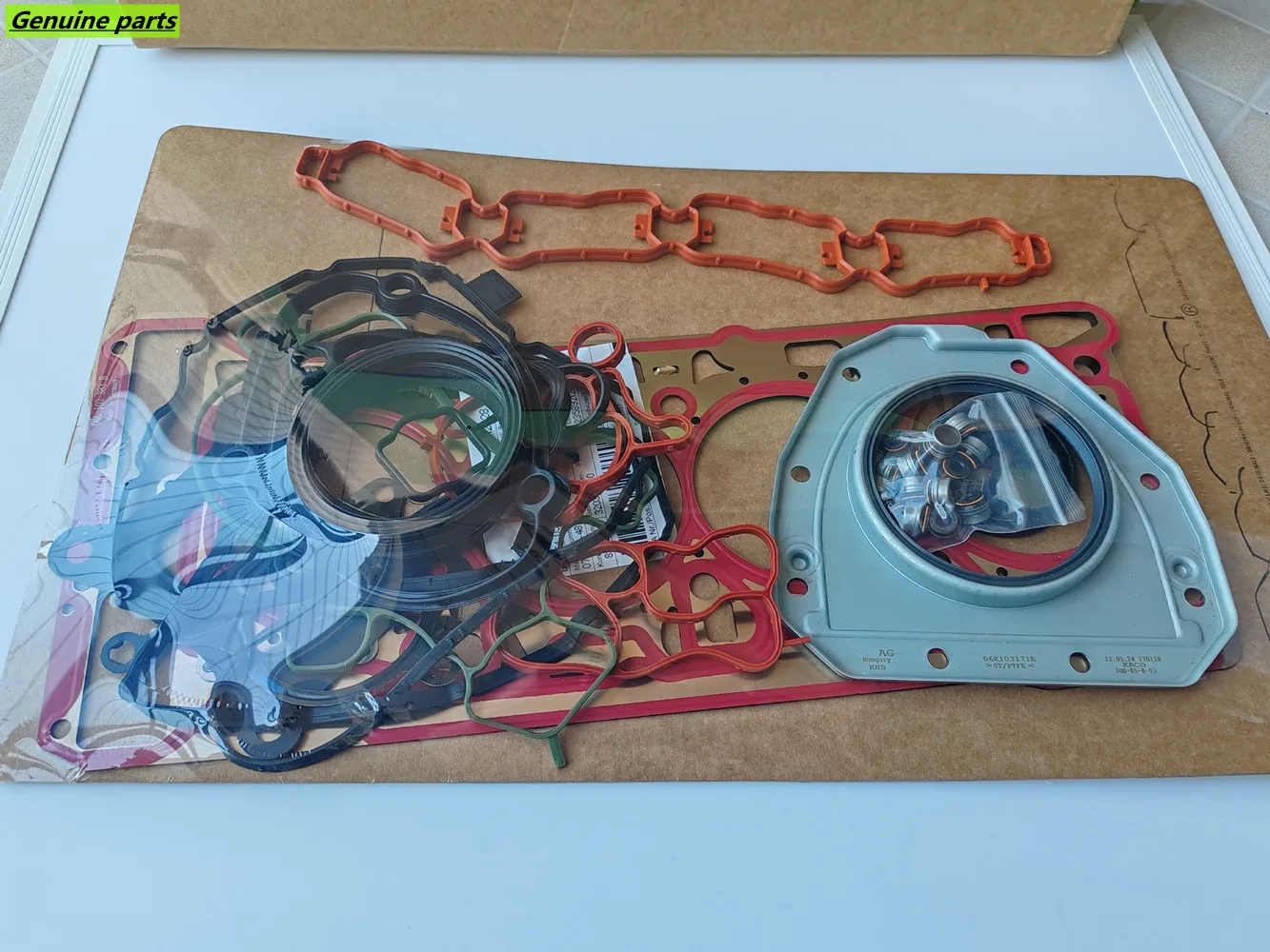 

OEM Genuine Set EA888 Engine Cylinder Head Gasket Seal Repair Kit For VW Golf R GTI MK7 Audi A4 A5 Q5 TT Skoda Seat 1.8T 2.0T