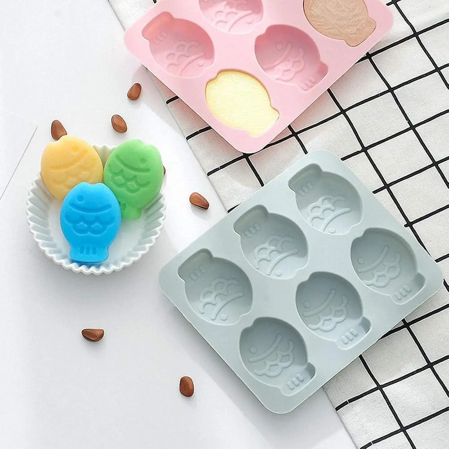 

2 Pcs 3D Fish Shaped Chocolate Molds Silicone Gummy Candy Mold for Kids, Cookies, Gum, Sugar Craft Cake Decoration Accessories