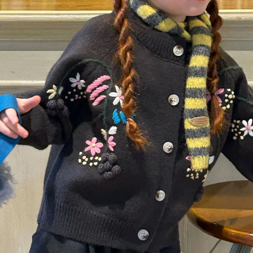 

Girls Sweater 2025 Autumn New Childrens Clothing Korean Girl Baby Fashion Heavy Industry Embroidery Flower Sweater Cardigan