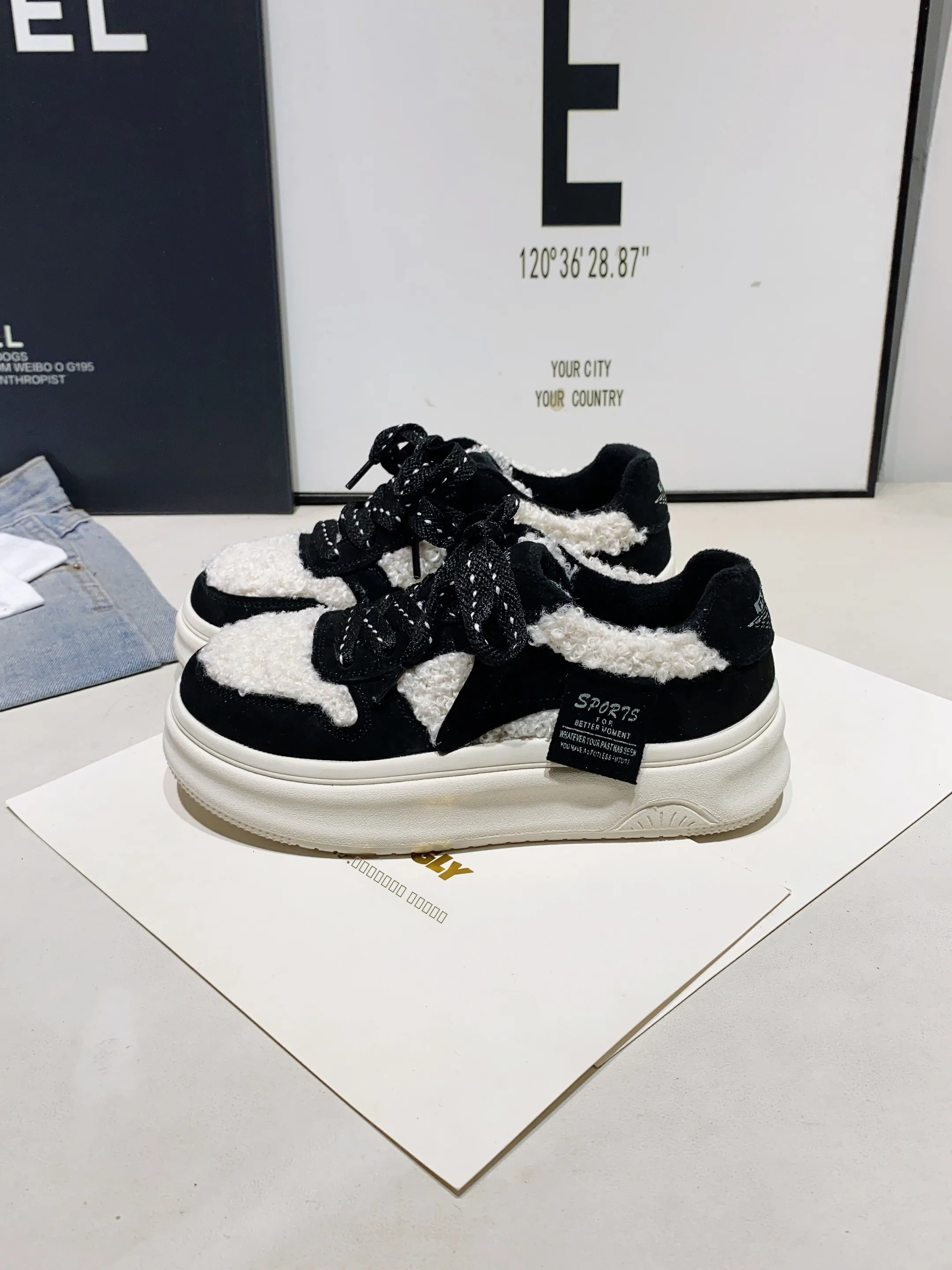 

Women's Thi Bot Slip-On oes Lamb Fur Lined Casual Sneakers Winter Warm Cotton Bread Head round Toe Rubber Sole